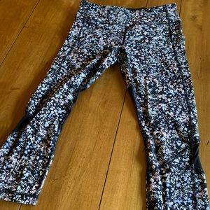 Lululemon pace rival crop 22 inch length